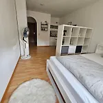Charmante 1 Zimmerwohnung Mit Stellplatz