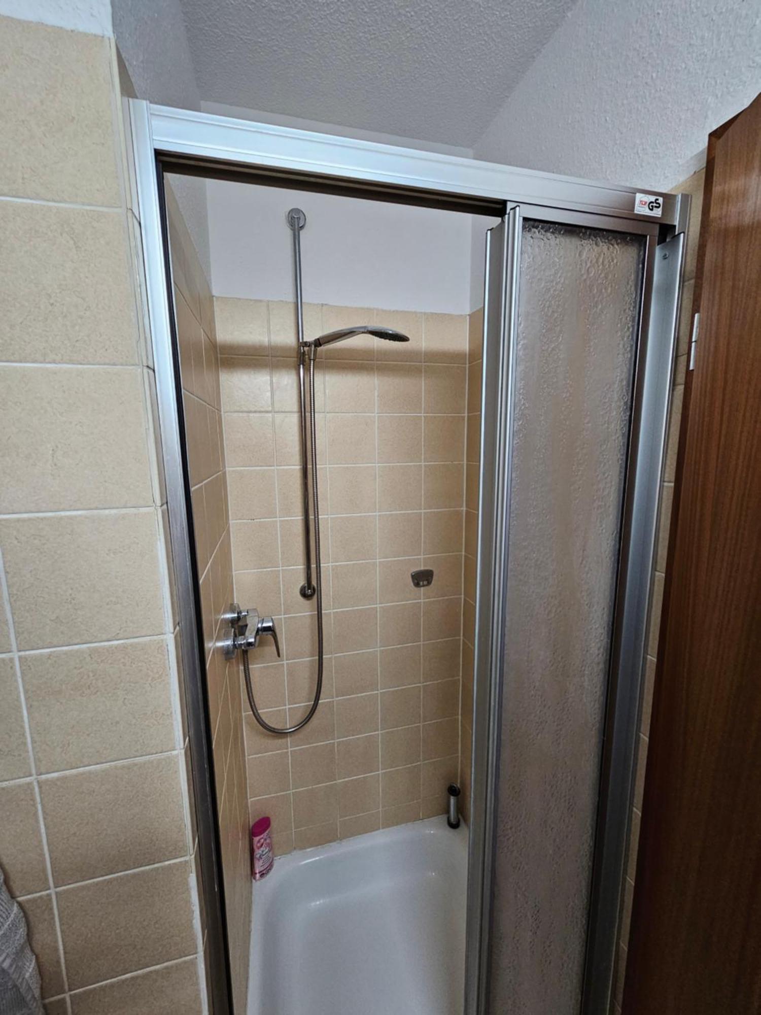 Apartment Charmante 1 Zimmerwohnung Mit Stellplatz *