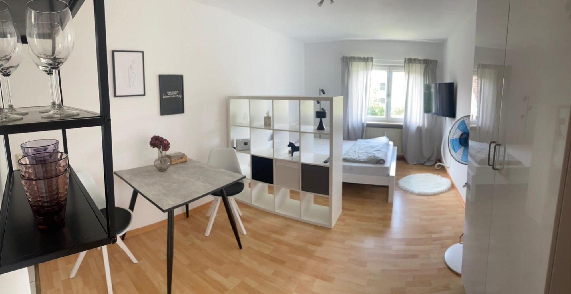 Charmante 1 Zimmerwohnung Mit Stellplatz
