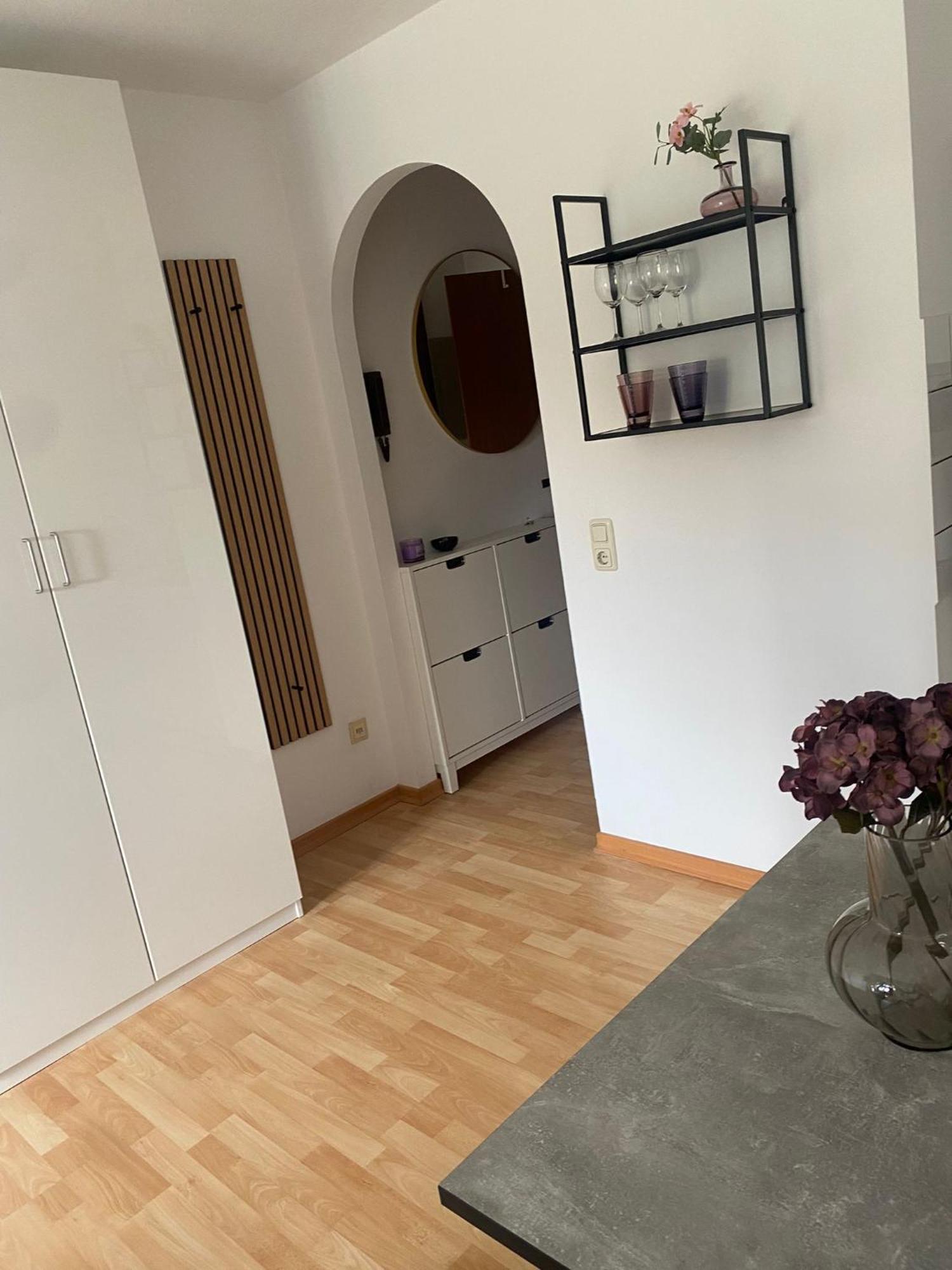 Apartment Charmante 1 Zimmerwohnung Mit Stellplatz Würzburg